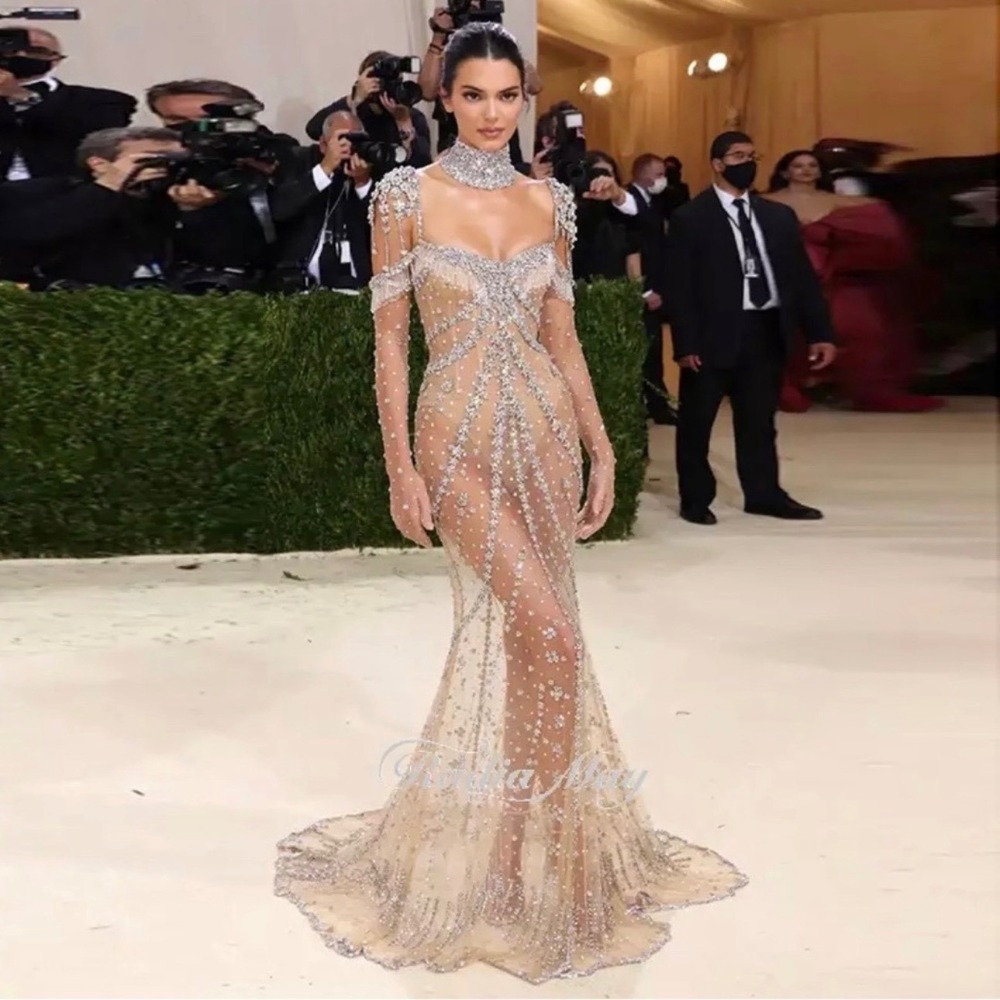 Kendall Jenner's Met Gala look a like Crystal Formal Gown Beaded Nude Size 2